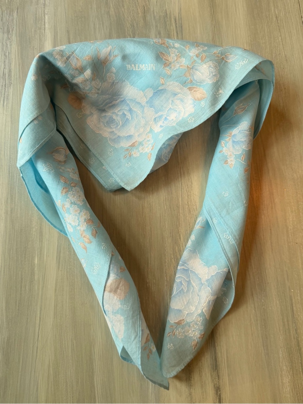 Pierre Balmain Paris handkerchief neckerchief bandana twillie pastel blue floral
